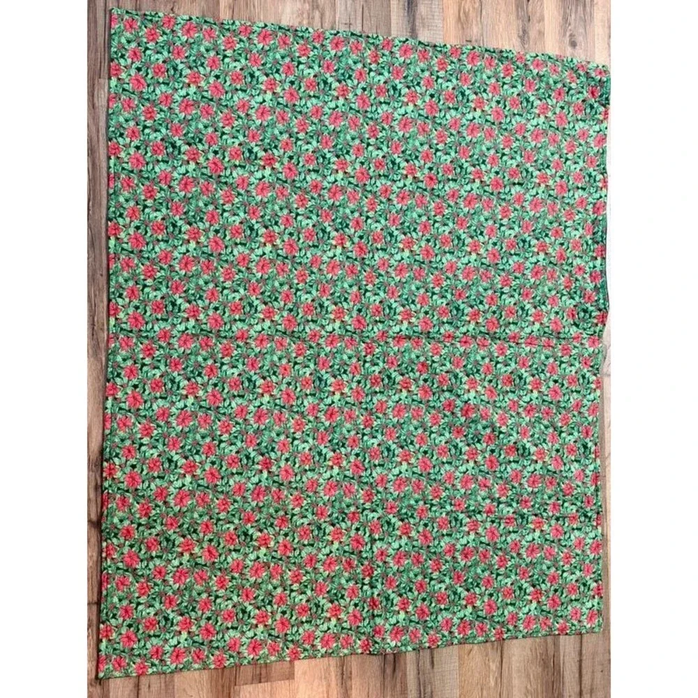 Handmade Cardinal Winter Lap Quilt Machine Quilted Throw Blanket 34” x 41.5”